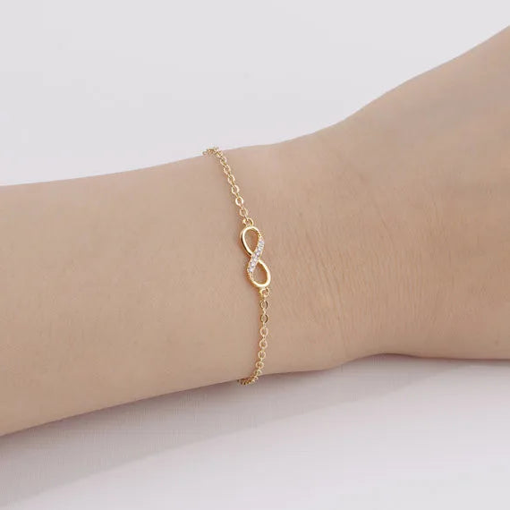 Bracelet fin Infini raffiné